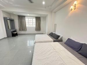 tebrau 4bedroom 4bathroom 20pax Nearby Ikea AEON Tebrau