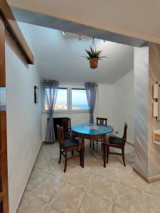 Elegant Seafront Apartment in Ostia | Beach Access