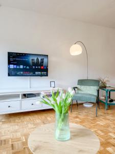 Helles 2 Zimmer Apartment mit Balkon und Tiefgarage