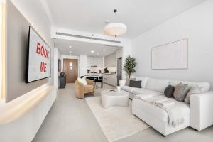 Free housekeeping visits during your stay - StayShort - Beach Front 1 Bed that Sleeps 4 with Amazing Views