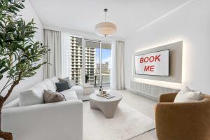 Free housekeeping visits during your stay - StayShort - Beach Front 1 Bed that Sleeps 4 with Amazing Views