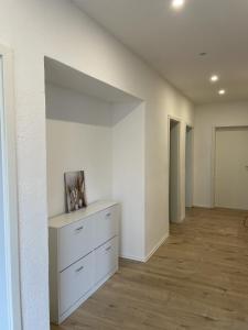 6-Personen Apartment mit großem Parkplatz, Küche & WLAN ideal für Monteure und Familien