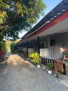 Lanta Beautiful beach house 2