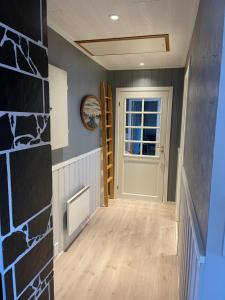 House under the Aurora Cozy Private Home with Fireplace