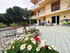 Sanremo apartment FREE PARKING and air conditioner