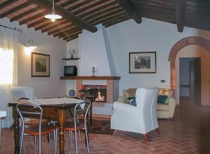 Stone House Apartment With Pool In Tuscan Hills