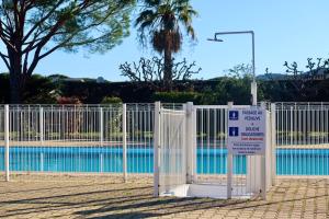 Lora Apartment with Garden & Pool