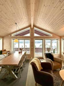 Cabin With Two Living Rooms By Lake Nisser