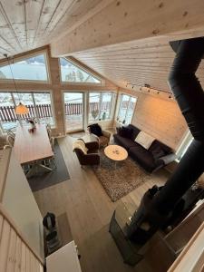 Cabin With Two Living Rooms By Lake Nisser