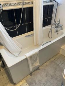 Strathallan Guest House