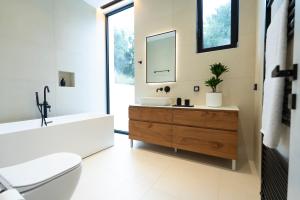 The Oasis, luxury Villa in Nidri