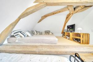 Renovated Family Château In Burgundy Near Beaune