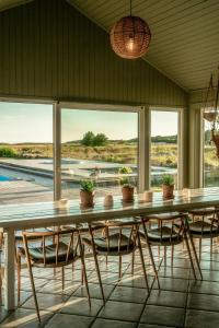 Private Spa Retreat 250 Metres From Långasand