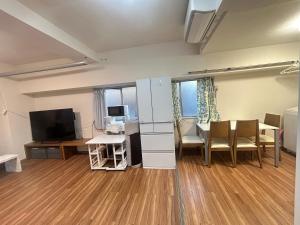 Skytree地鐵徒步5分 3套衛浴 3套房間 洗衣機 有電梯 頂樓晴空塔夜景 自助入住 V44