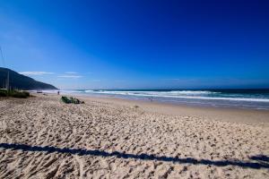 Apto 3 Quartos Frente Mar c Piscina MB2033