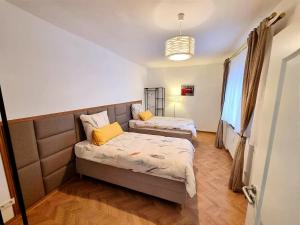 OVER RIVER BY FRANKFURT-4 Rooms-6 beds-Parking-AC