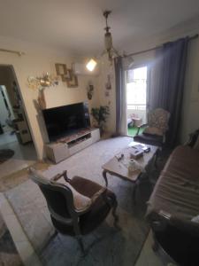 gardinacity go 2B happy