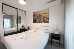 BEAUTIFUL 1 - BR APARTMENT - Next To Rue Antibes