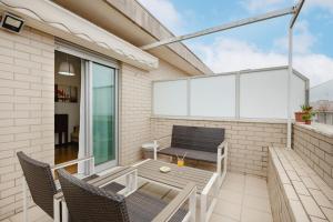 Espinho Retreat with Balcony