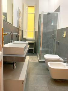 Colosseum View 2BR Apartment Sleeps 6