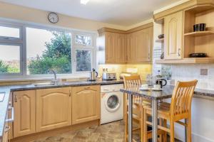 4 Bed in Bierley Nr Whitwell oc-f32693