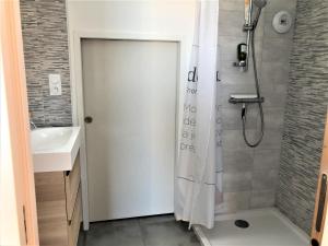 Maison 5 pièces 9 personnes au calme à 300 m de la mer - BRIVAEL