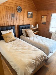 Charmante cabane rustique en bord de Seine
