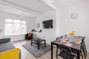 4Bed Ponteland Road-Free Parking-by Holiday Homes