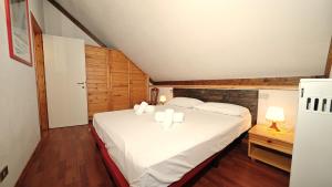 Hostdomus - Abeti Apartments