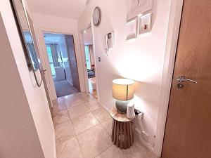 Modern One Bedroom City Tower - Canary Wharf