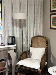SUITE FAMILIAR EN CENTRO CIUDAD DE MENDOZA COCHERA DISPONiBLE