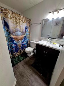 STYLISH COZY CONDO NEAR TO EVERYTHING a!