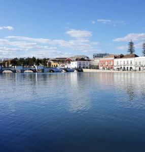 Golden Club Cabanas- Resort house with view, pools and private beach