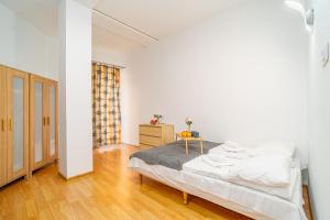 Penthouse in the Center - by Hosty