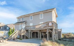 York - Duck, Carolina Dunes, Oceanfront, Ocean View, Hot Tub, Large Decks, Pets OK