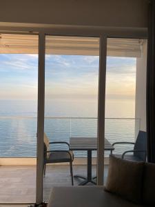 Ocean View Beach Apartment