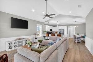 Salt Air Retreat Tranquil Waterfront Retreat Stunning Bay Views