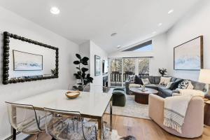 Remodeled 2BR Condo Walk to Lionshead Village