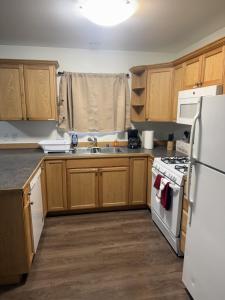 Home away from home 3 bedrooms 1.5 bath, 1 car garage