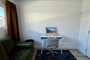 Desert Mountain Retreat with Pool and Spa