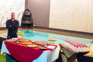 Villa con piscina privada y turco relajante meses VIE