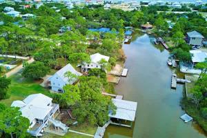 Tagged Out Canal Front Dock 3 bedroom 2 bath