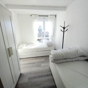 2-bedroom penthouse in the heart of Torrevieja with a sea view