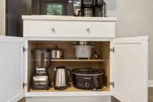 Grand Mountain Styled Oasis 4BR 2BA Dog Friendly