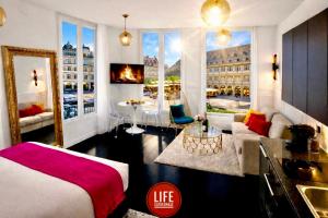 LIFE CATHEDRALE City-Center Place Gutenberg