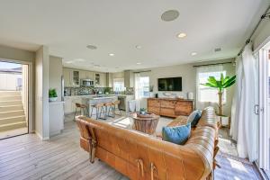 1 Mi to Beach! San Clemente Gem with Rooftop Patios
