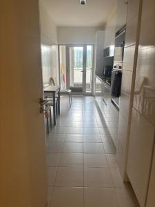 2BR Retreat in Lumiar near airport w Patio
