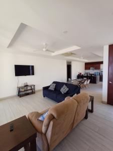 Hacienda Iguana Beachfront 2BR Corner Unit Costamar 3