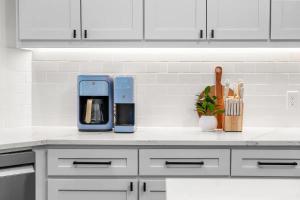 Austin Ridge Escape - Pool, Hot Tub & Fireplace