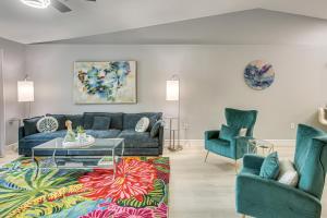 Canal-Front Oasis! Port Charlotte Condo with Lanai